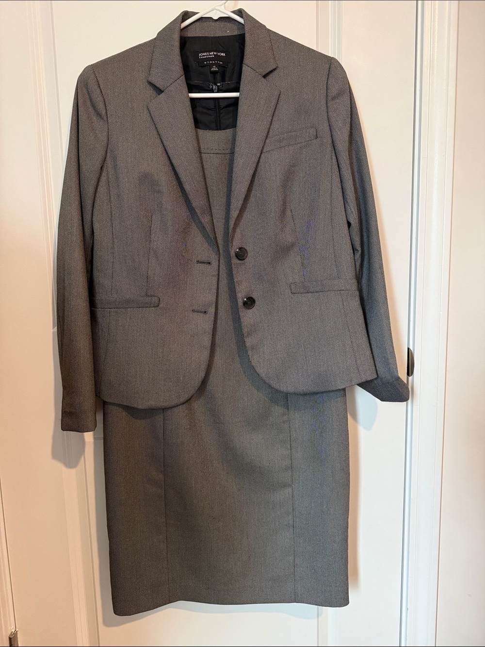 Jones New York Gray Women's Two-Piece Dress Suit